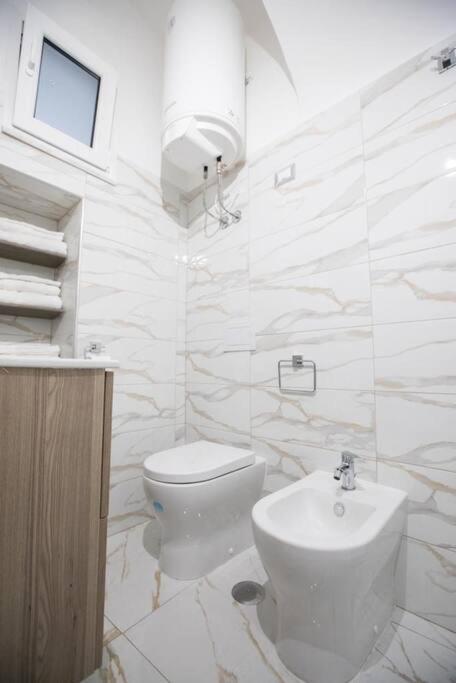 Concordia House Centro Storico Apartment Наполи Екстериор снимка